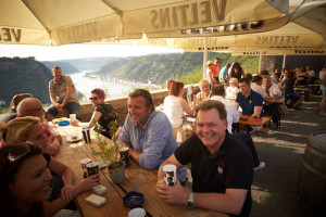 Die finnische Rockband "Sunrise Avenue" tritt am 11.07.2015 auf der Freuilichtbühne Loreley auf