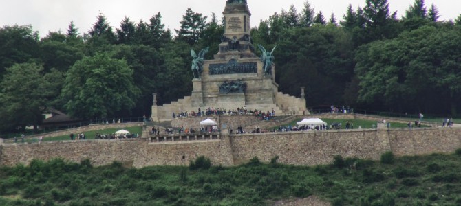 Eine Cabrio-Tour durch das Obere Mittelrheintal