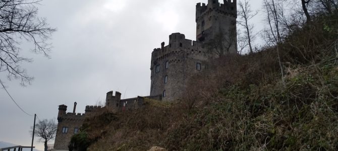 Die Burg Sooneck bei Niederheimbach im Mittelrheintal
