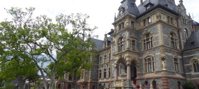 Für ein paar Nächte sich als Schlossherr fühlen-Schloss Lieser